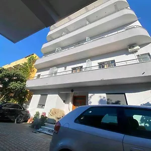 Ajsi Durrës